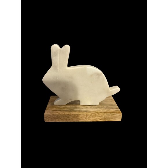 White Marble Bunny Figurine On Wooden base- Minimalist Rabbit Sculpture - India - Picture 2 of 8